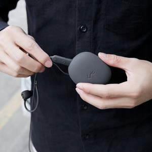 سماعات أذن لاسلكية هجينة مزدوجة المحرك من Aukey EP-B80 باللون الرمادي (AKY-SHS-EPB80-GRY)